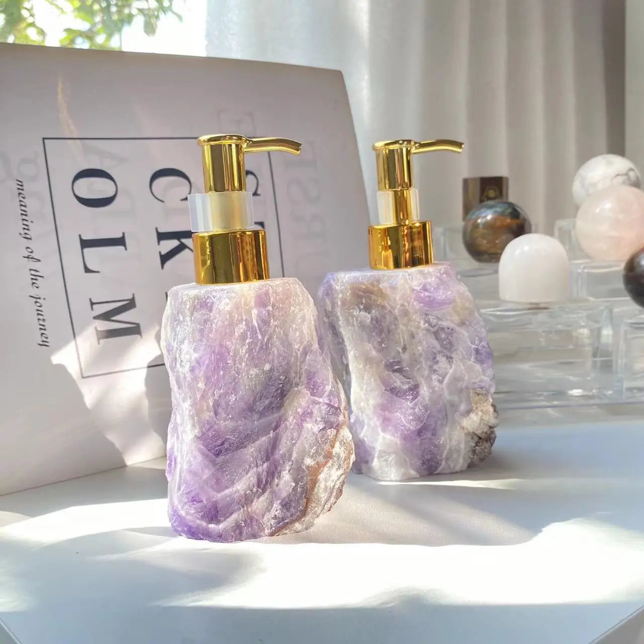 Light Luxury Nordic Pressing Portable Liquid Soap Dispenser